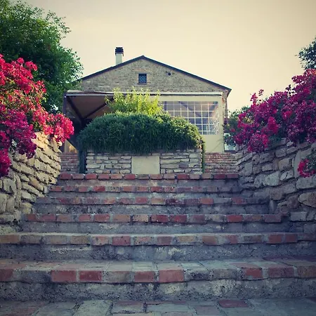 Country House Casa Londei * SantʼIppolito