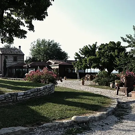 Country House Casa Londei SantʼIppolito